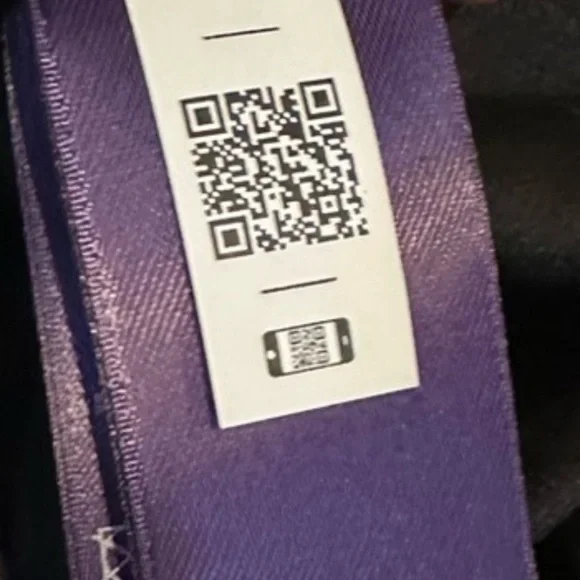 Ralph Lauren purple label collection runway skirt as seen on Gigi Hadid,…    - Picture 14 of 15